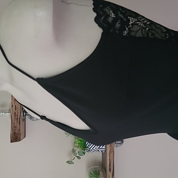 Lace Back Dressy Tank - Picture 6 of 7